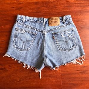 RARE VTG Levi’s high waisted shorts orange tab